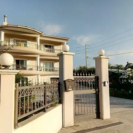 Esmeralda Zante House ארגאסי